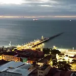 Praia De Iracema Vista Para O Mar De 180